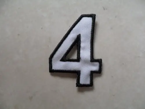 Patch Bordado Termocolante Número Quatro Contorno