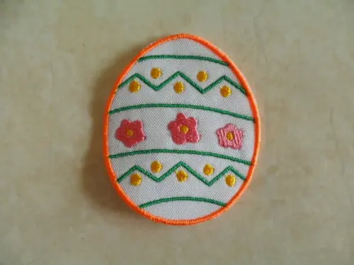 Patch Bordado Termocolante Ovo Páscoa Flor