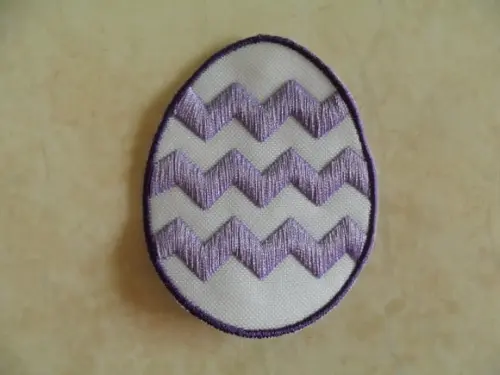 Patch Bordado Termocolante Ovo Páscoa Losangulo