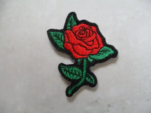 Patch Bordado Termocolante Rosa Ii