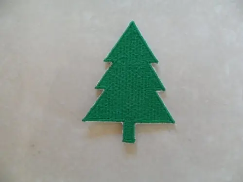Patch Bordado Termocolante Silhueta Pinheiro