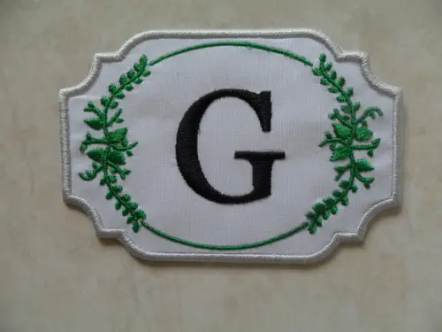 Patch Bordado Termocolante Tag Monograma Ii