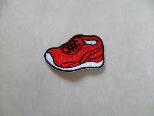 Patch Bordado Termocolante Tênis