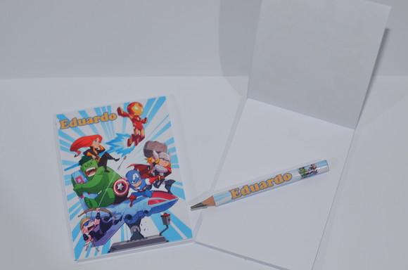 Bloquinho Personalizado com Lápis Heróis da Marvel