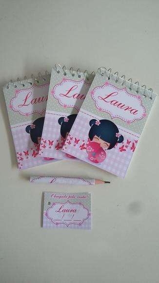 Bloquinho Personalizado com Lápis Kokeshi
