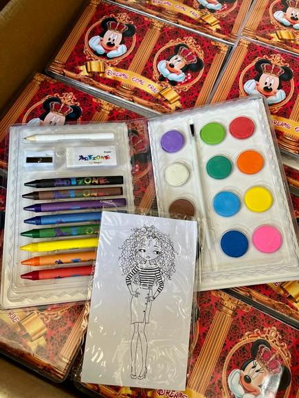 Estojo de Pintura 30 Peças Mickey e Minnie Realeza