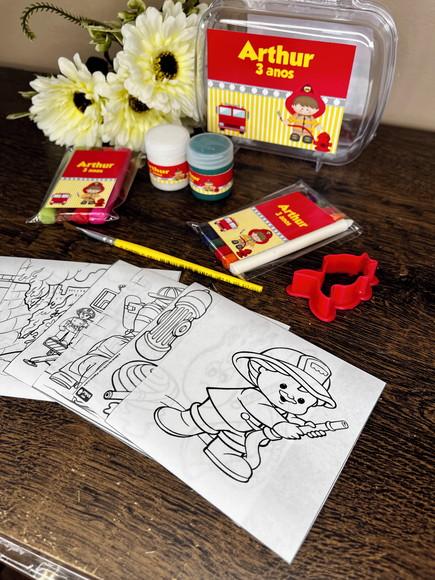 Kit Colorir na Maleta Acrilica Bombeiro