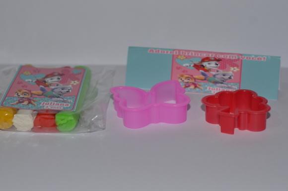 Kit Massinha e Cortadores Patrulha Canina