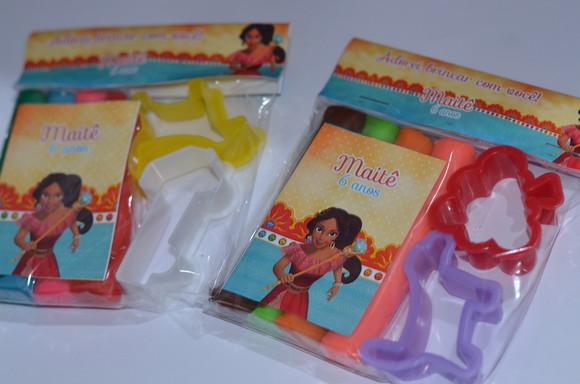 Kit Massinha e Moldes Elena de Avalor