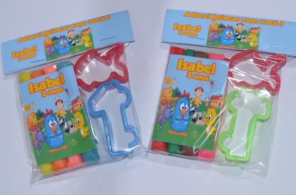 Kit Massinha e Moldes Galinha Pintadinha