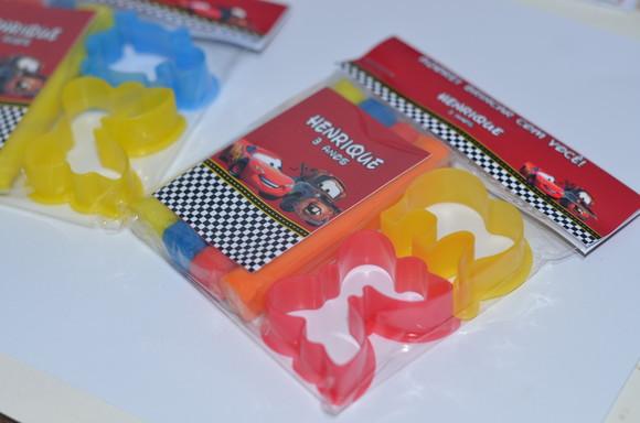 Kit Massinha e Moldes Carros Disney