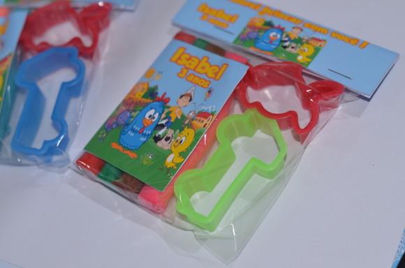 Kit Massinha e Moldes Galinha Pintadinha