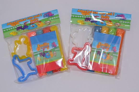 Kit Massinha e Moldes Galinha Pintadinha