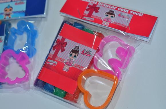 Kit Massinha e Moldes LOL