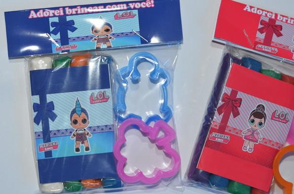 Kit Massinha e Moldes LOL