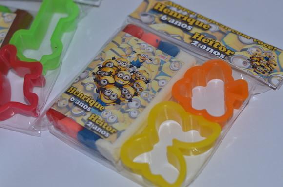 Kit Massinha e Moldes Minions