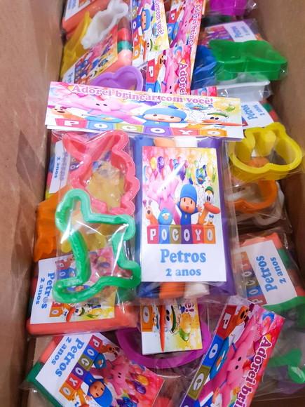 Kit Massinha e Moldes Pocoyo