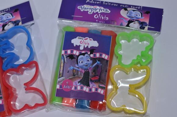 Kit Massinha e Moldes Vampirina