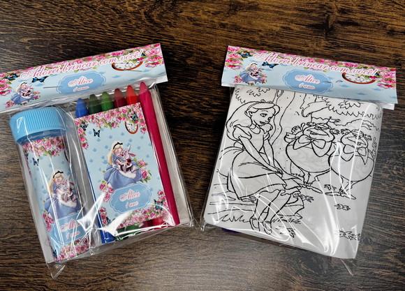 Kit Massinha Giz de Cera e Bolha Alice no País da Maravilhas