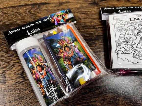 Kit Massinha Giz de Cera e Bolinha de Sabão Encanto
