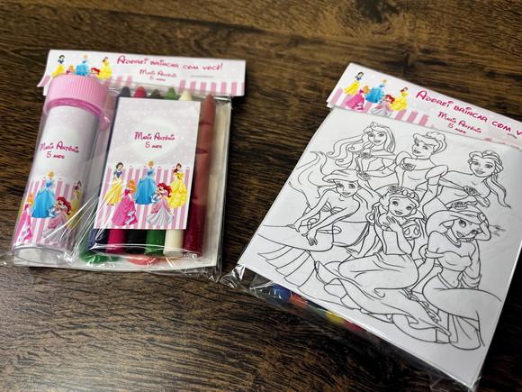 Kit Massinha, Giz de Cera e Bolha de Sabão as Princesas
