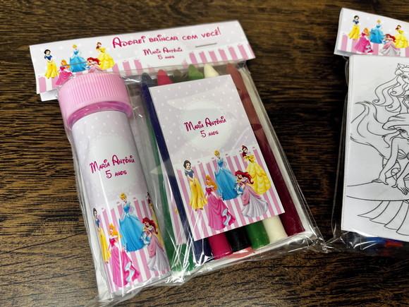 Kit Massinha, Giz de Cera e Bolha de Sabão as Princesas