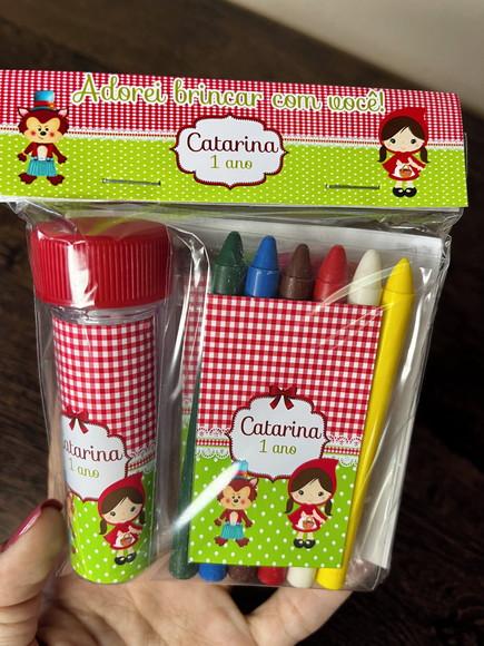 Kit Massinha, Giz de Cera e Bolha Chapeuzinho Vermelho