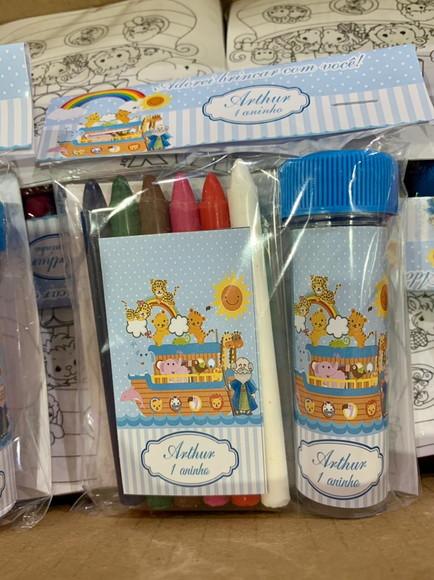 Kit Massinha, Giz de Cera e Bolinha de Sabão Arca de Noé