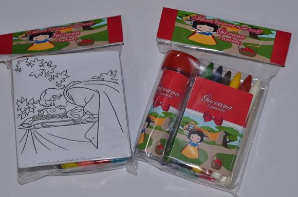 Kit Massinha, Giz de Cera e Bolinha de Sabão Branca de Neve