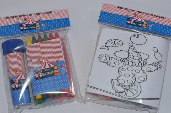 Kit Massinha, Giz de Cera e Bolinha de Sabão Circo