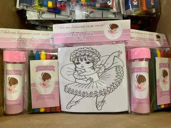 Kit Massinha, Giz, Bolinha de Sabão Bailarina e Soldadinho