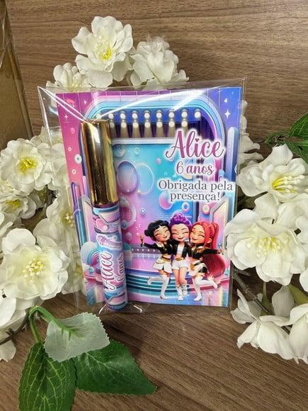 Lip Gloss com Card Personalizado Guerreiras K-pop