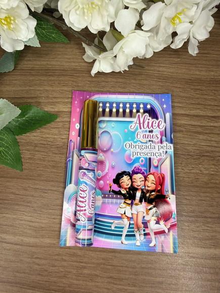 Lip Gloss com Card Personalizado Guerreiras K-pop