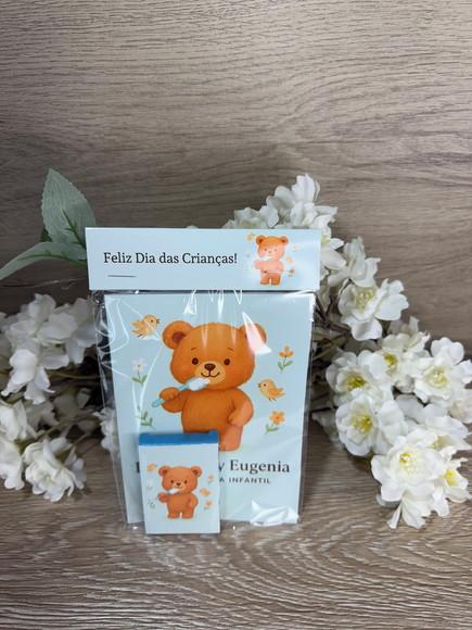 Mini Revista de Colorir Personaliz. com Giz Dia das Crianças