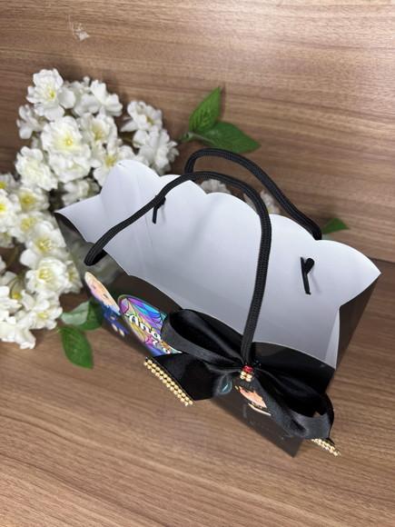 Sacola Nuvem Luxo Personalizada com Laço e Strass Wandinha