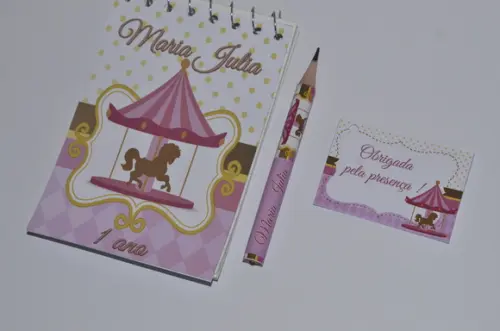 Bloquinho Personalizado com Lápis Carrossel Rosa