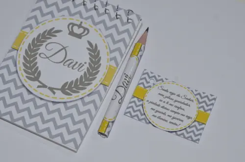 Bloquinho Personalizado com Lápis Coroa Principe