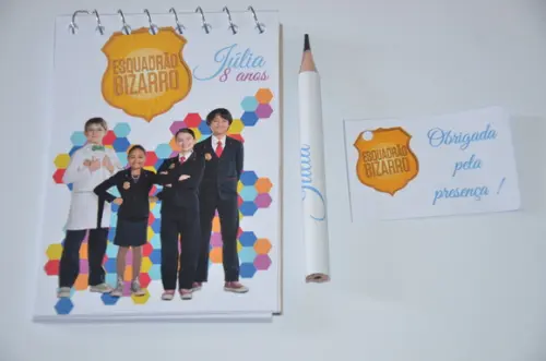 Bloquinho Personalizado com Lápis Esquadrão Bizarro