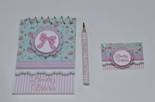 Bloquinho Personalizado com Lápis Floral com Laço