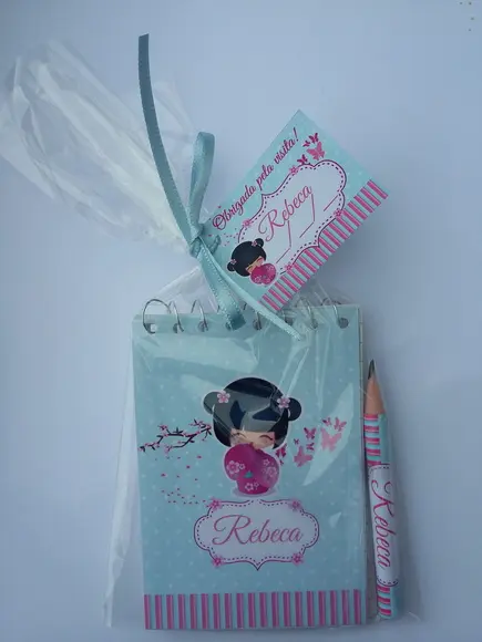 Bloquinho Personalizado com Lápis Kokeshi