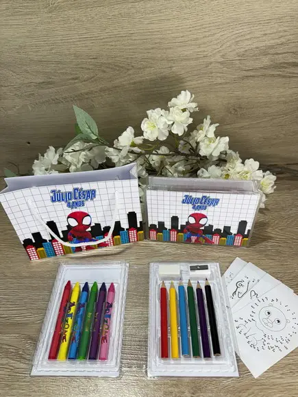 Estojo de Pintura 20 Peças + Sacola Personaliz. Homem Aranha