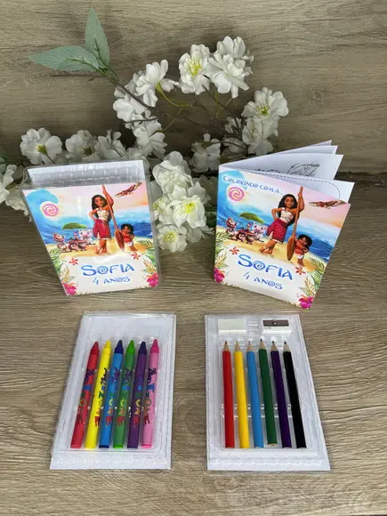 Estojo de Pintura com Revista de Colorir Personalizada Moana