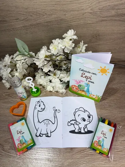 Kit Colorir Frasco, Massinha, Giz e Revista Personalizado