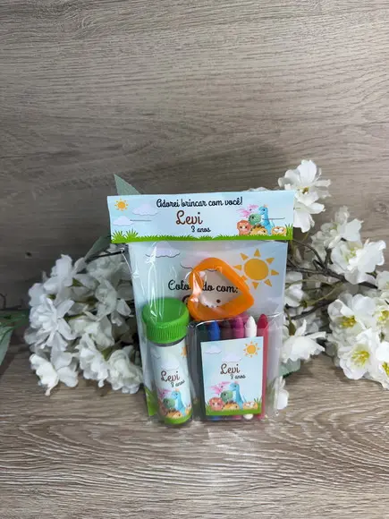 Kit Colorir Frasco, Massinha, Giz e Revista Personalizado