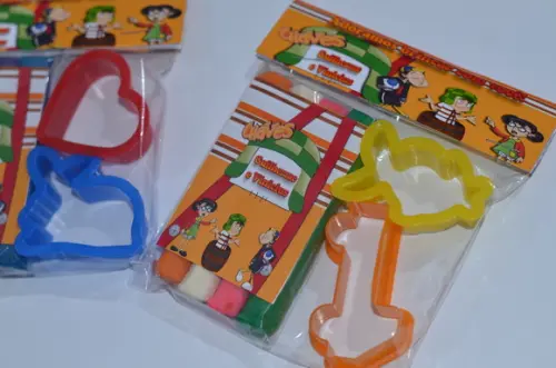 Kit Massinha e Moldes Chaves