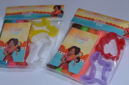 Kit Massinha e Moldes Elena de Avalor