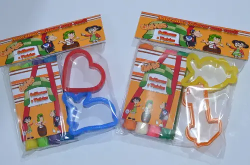 Kit Massinha e Moldes Chaves