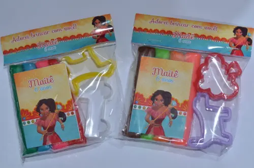 Kit Massinha e Moldes Elena de Avalor