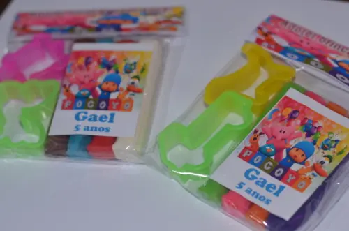 Kit Massinha e Moldes Pocoyo