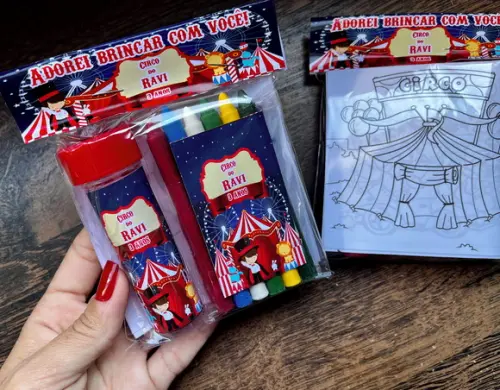 Kit Massinha Giz de Cera e Bolinha de Sabão Circo